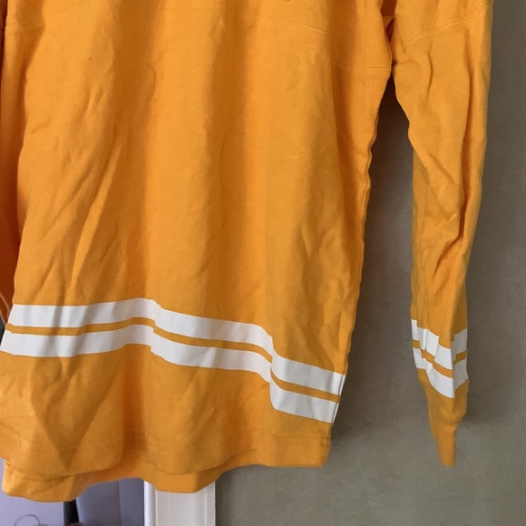 Pink sweater - Picture 3 of 4